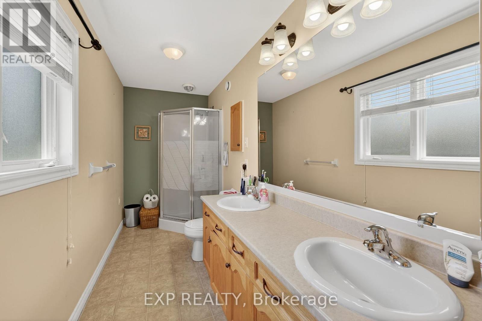 30 Illinois Crescent, Wasaga Beach, Ontario  L9Z 3A8 - Photo 14 - S12250869