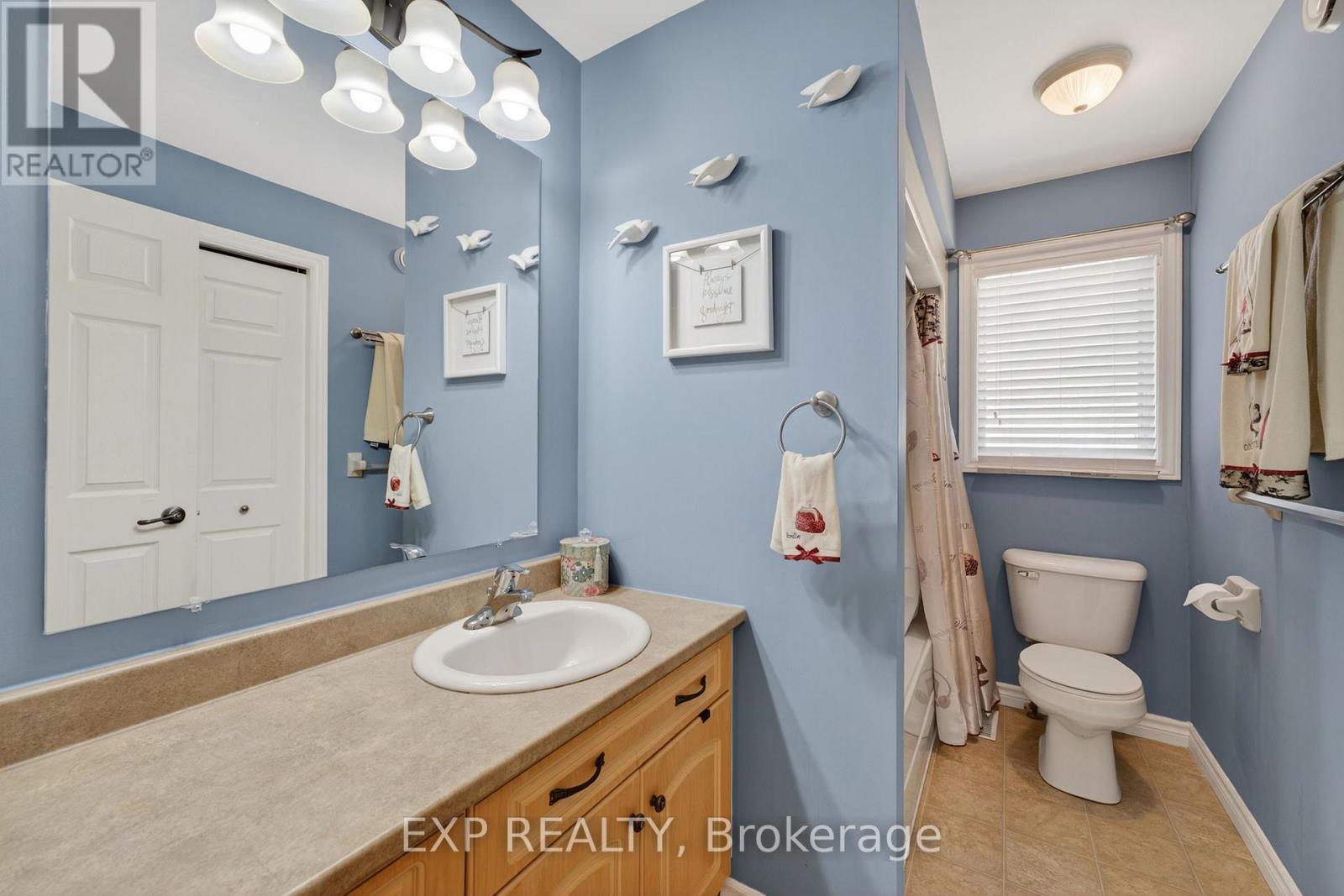 30 Illinois Crescent, Wasaga Beach, Ontario  L9Z 3A8 - Photo 16 - S12250869