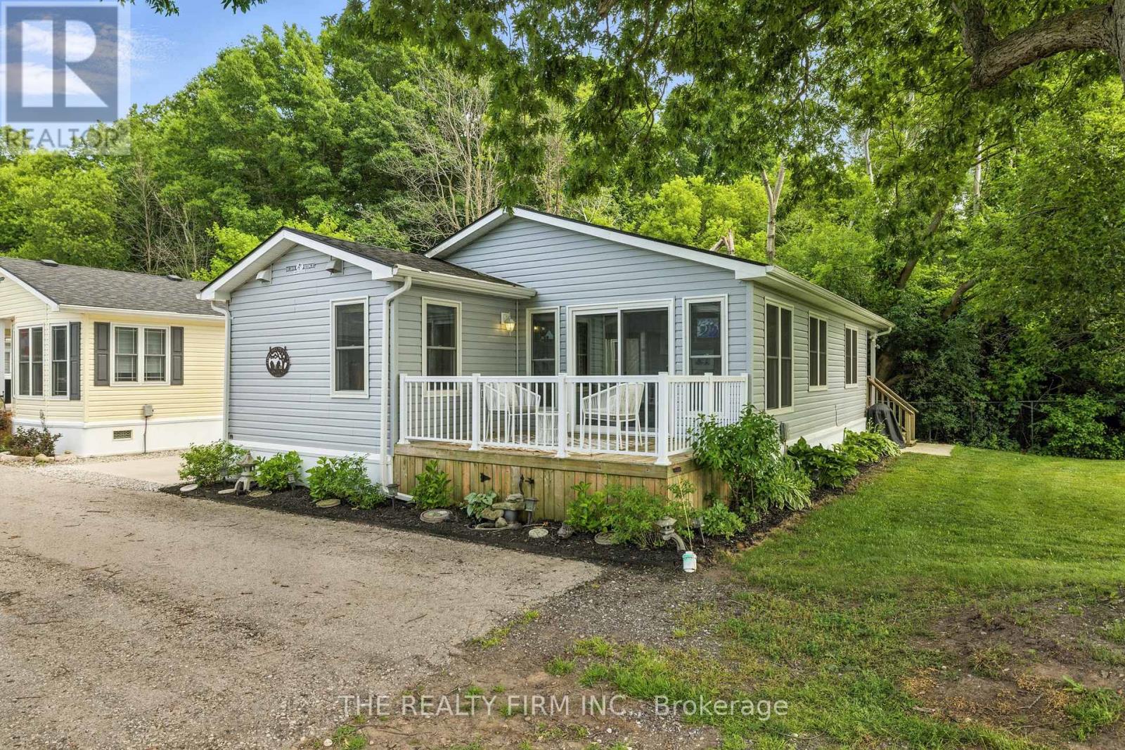1 - 22790 Amiens Road, Middlesex Centre, Ontario  N0L 1R0 - Photo 1 - X12250988