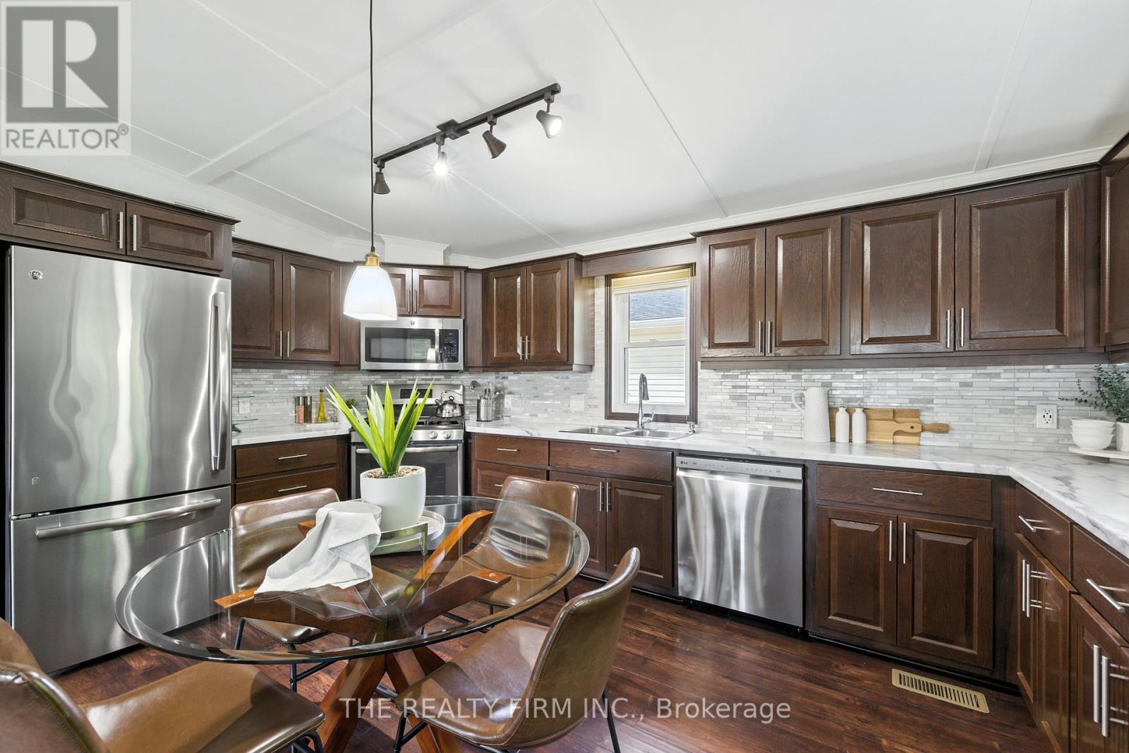 1 - 22790 Amiens Road, Middlesex Centre, Ontario  N0L 1R0 - Photo 8 - X12250988