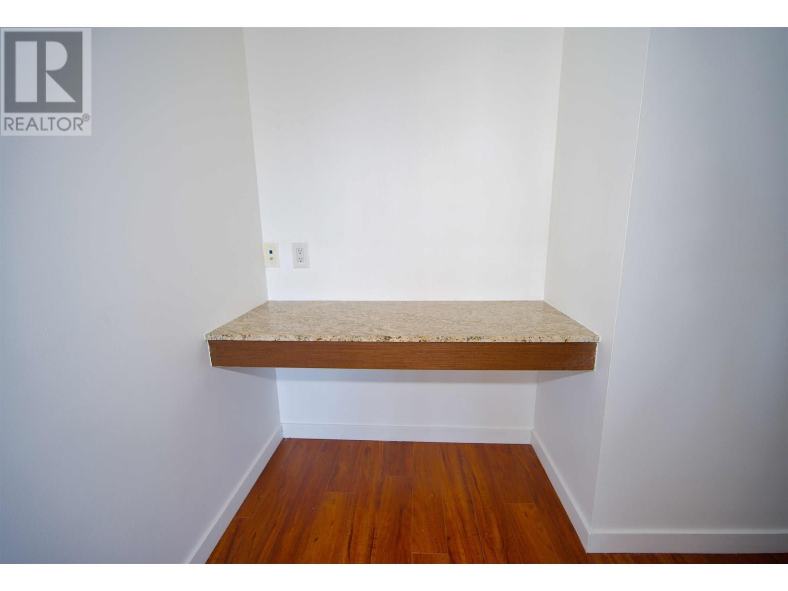 Listing Picture 17 of 23 : 2108 9888 CAMERON STREET, Burnaby / 本拿比 - 魯藝地產 Yvonne Lu Group - MLS Medallion Club Member