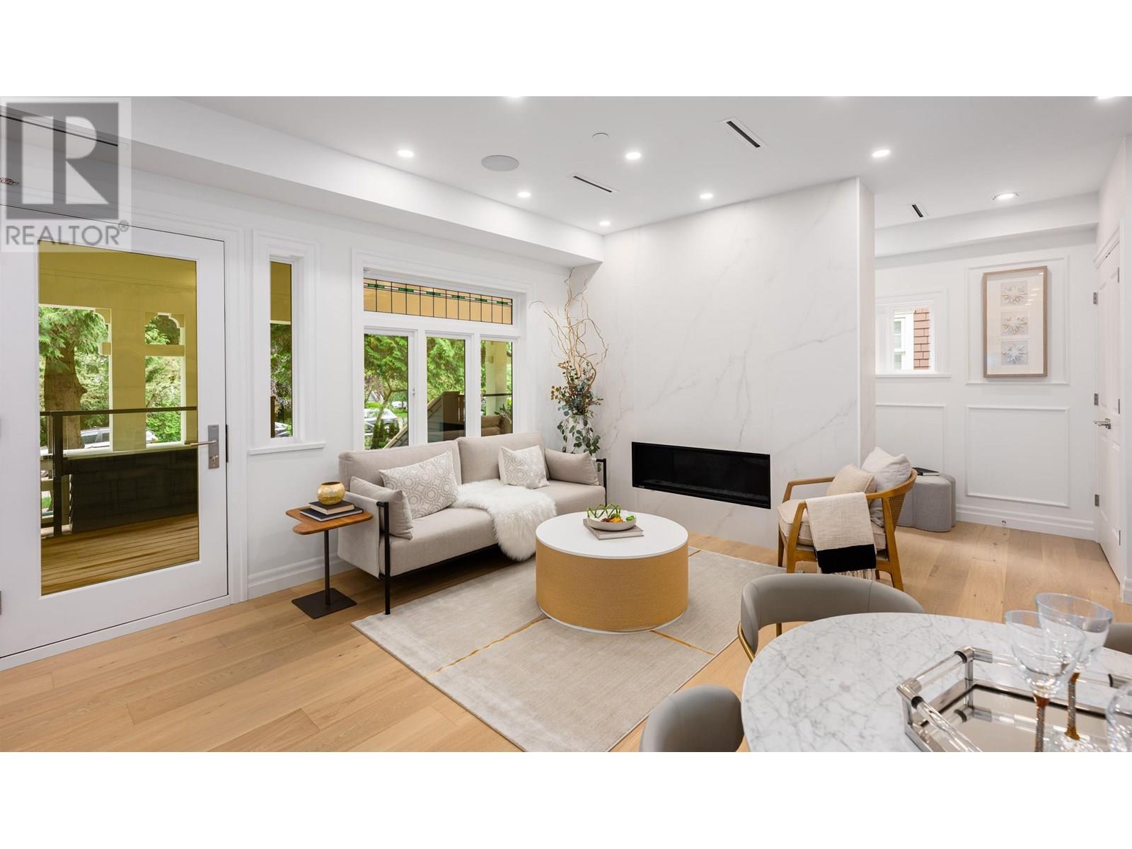 2014 W 15th Avenue, Vancouver, British Columbia  V7V 3P3 - Photo 6 - R3020844