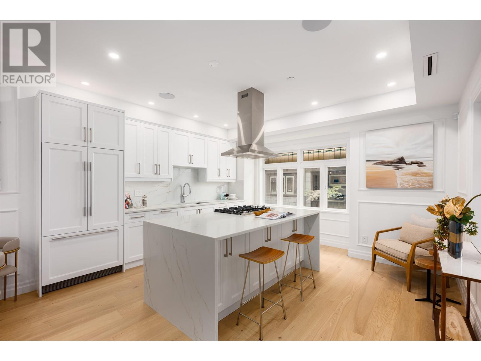 2014 W 15th Avenue, Vancouver, British Columbia  V7V 3P3 - Photo 11 - R3020844