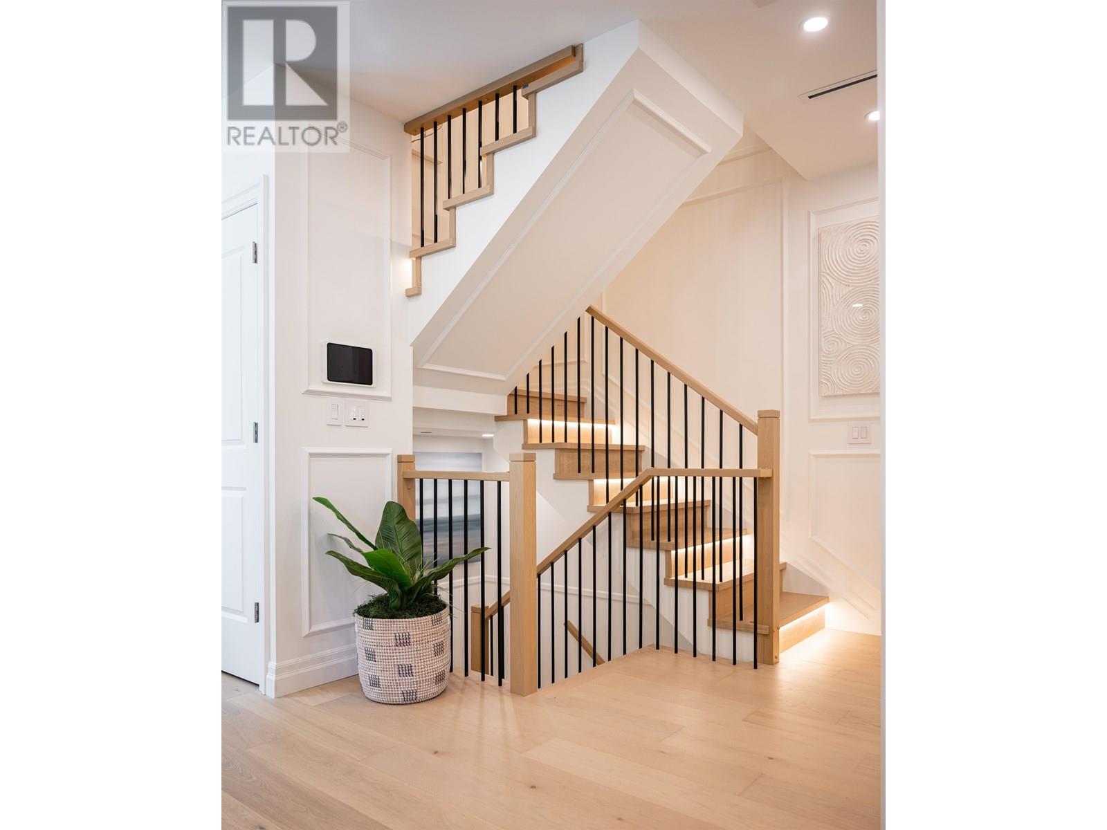 2014 W 15th Avenue, Vancouver, British Columbia  V7V 3P3 - Photo 17 - R3020844
