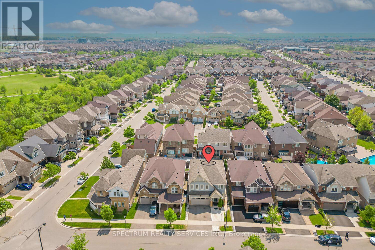 Property at 550 LEAR GATE image 3