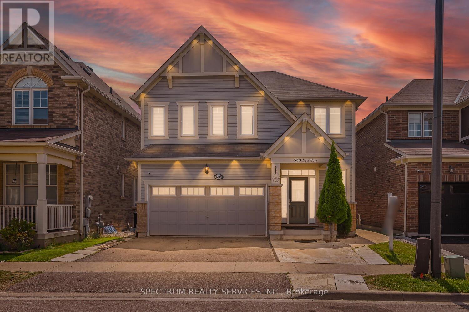 Property at 550 LEAR GATE image 5