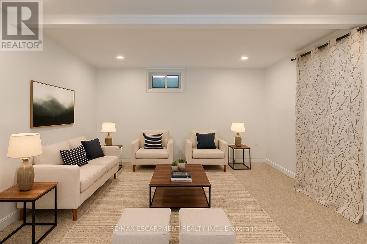 Property at 4 - 1270 GAINSBOROUGH DRIVE image 4
