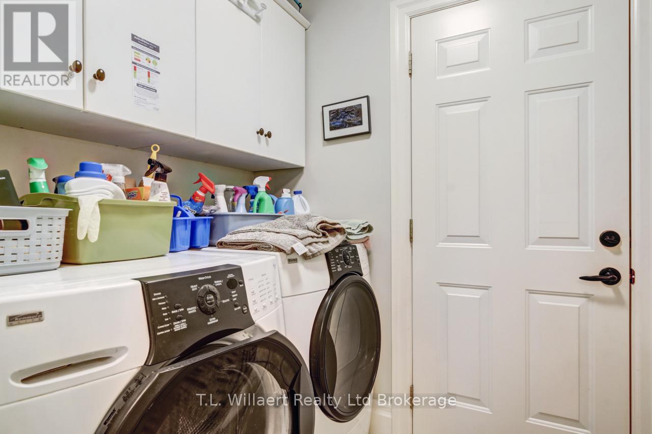 7 Lyndale Road, Tillsonburg, Ontario  N4G 5V9 - Photo 14 - X12250987