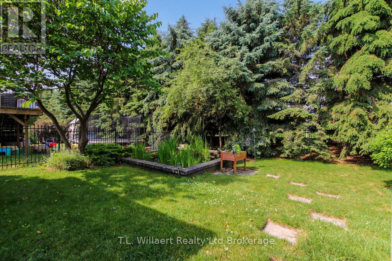 7 Lyndale Road, Tillsonburg, Ontario  N4G 5V9 - Photo 28 - X12250987