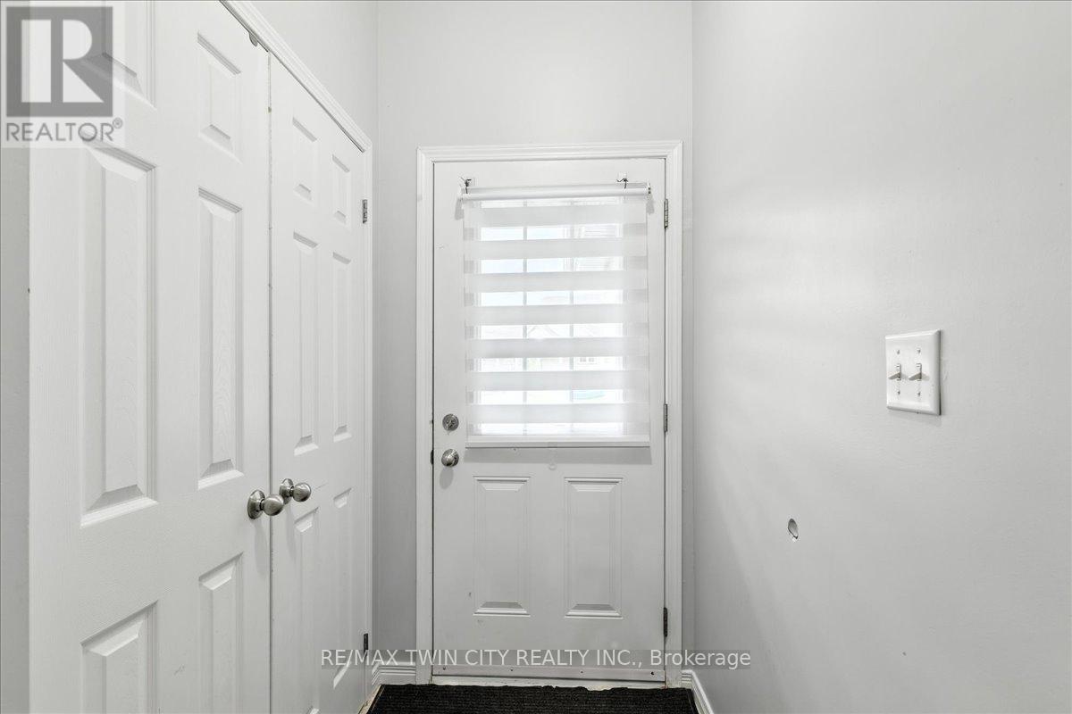 Property at 260 COUNTRYSTONE CRESCENT image 3