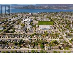 2930 GORDON Drive, kelowna, British Columbia