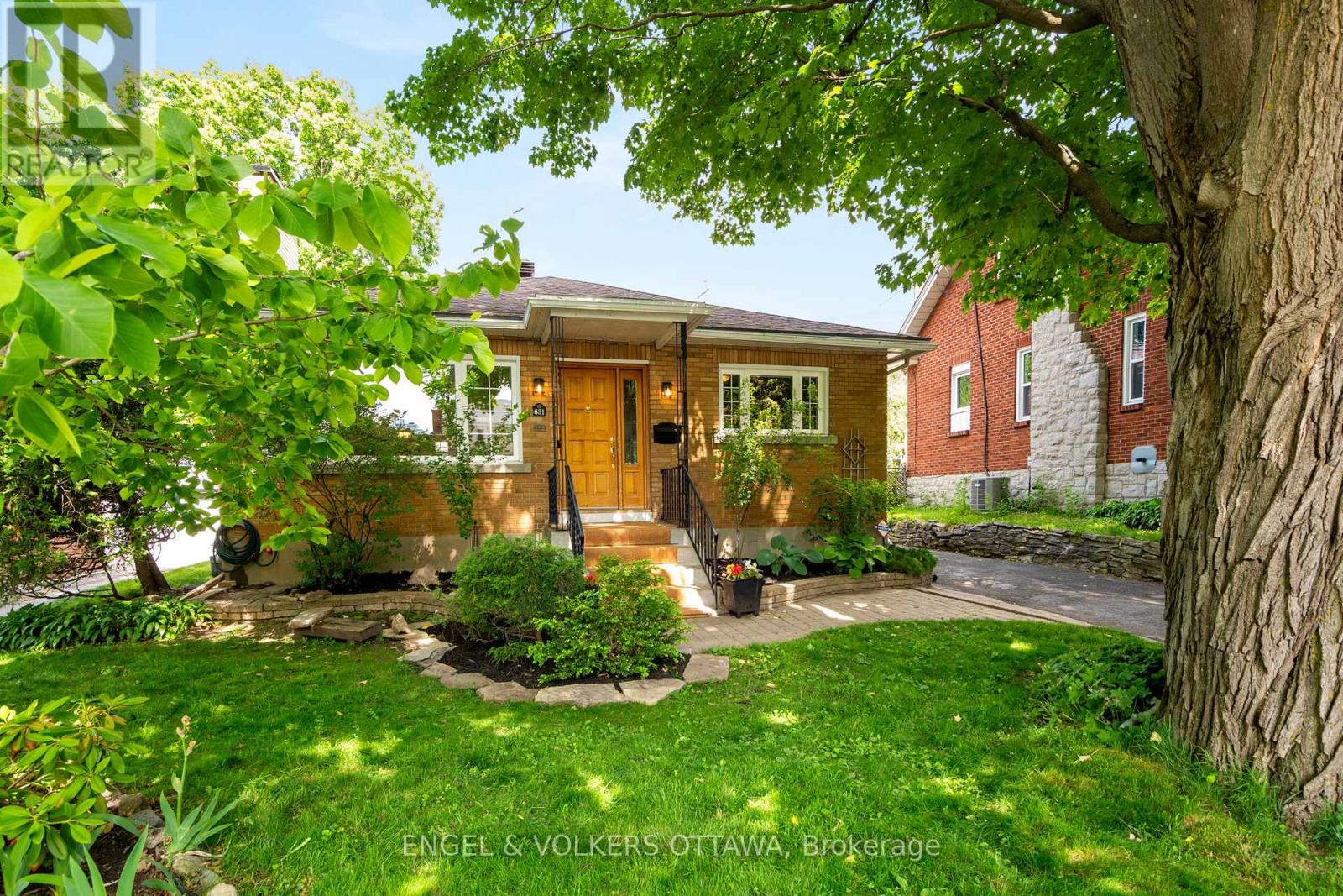 Property at 631 ROWANWOOD AVENUE image 3