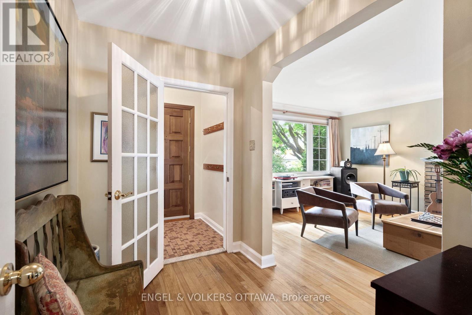 Property at 631 ROWANWOOD AVENUE image 5