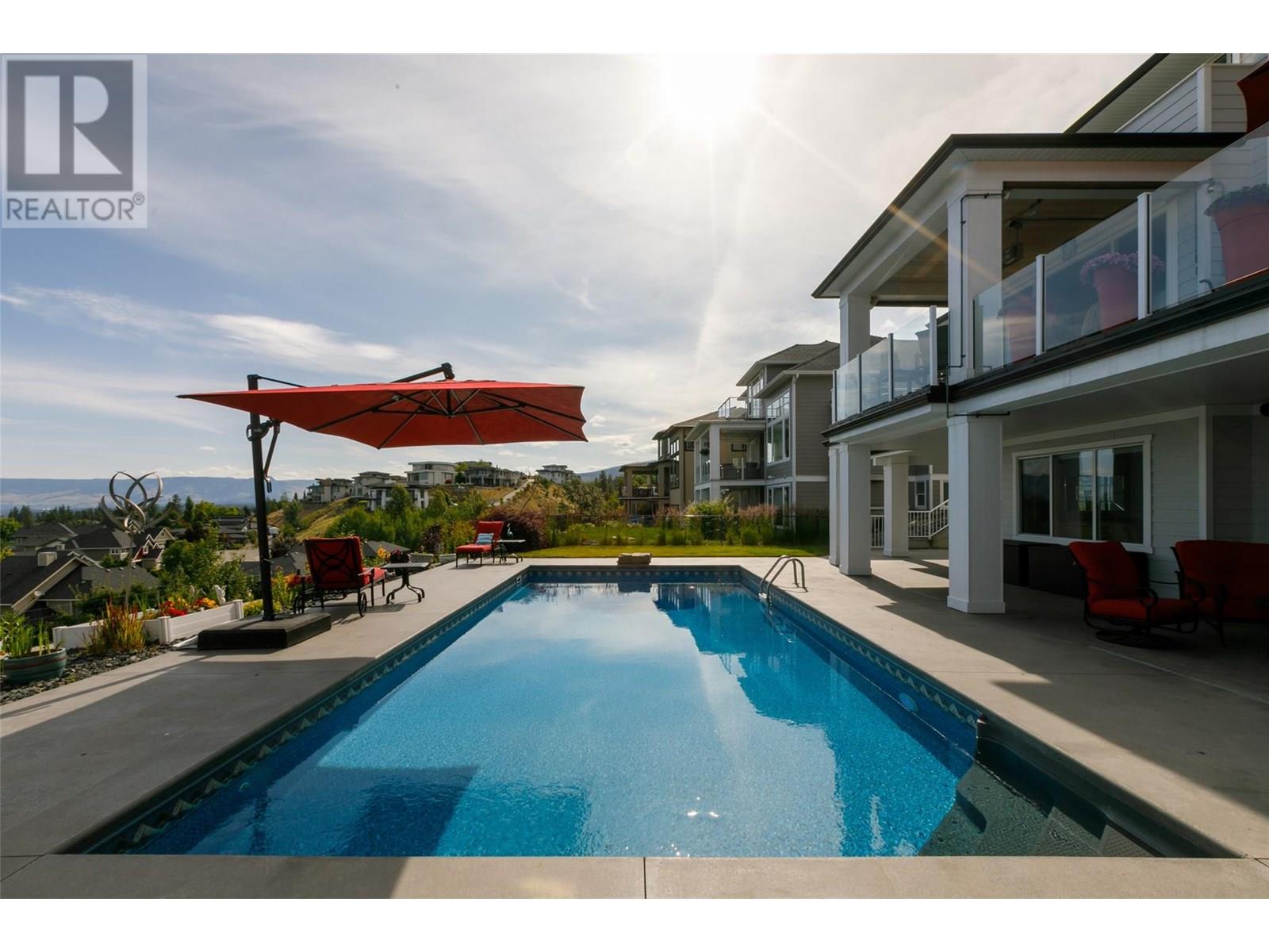450 Lakepointe Drive, Kelowna, British Columbia