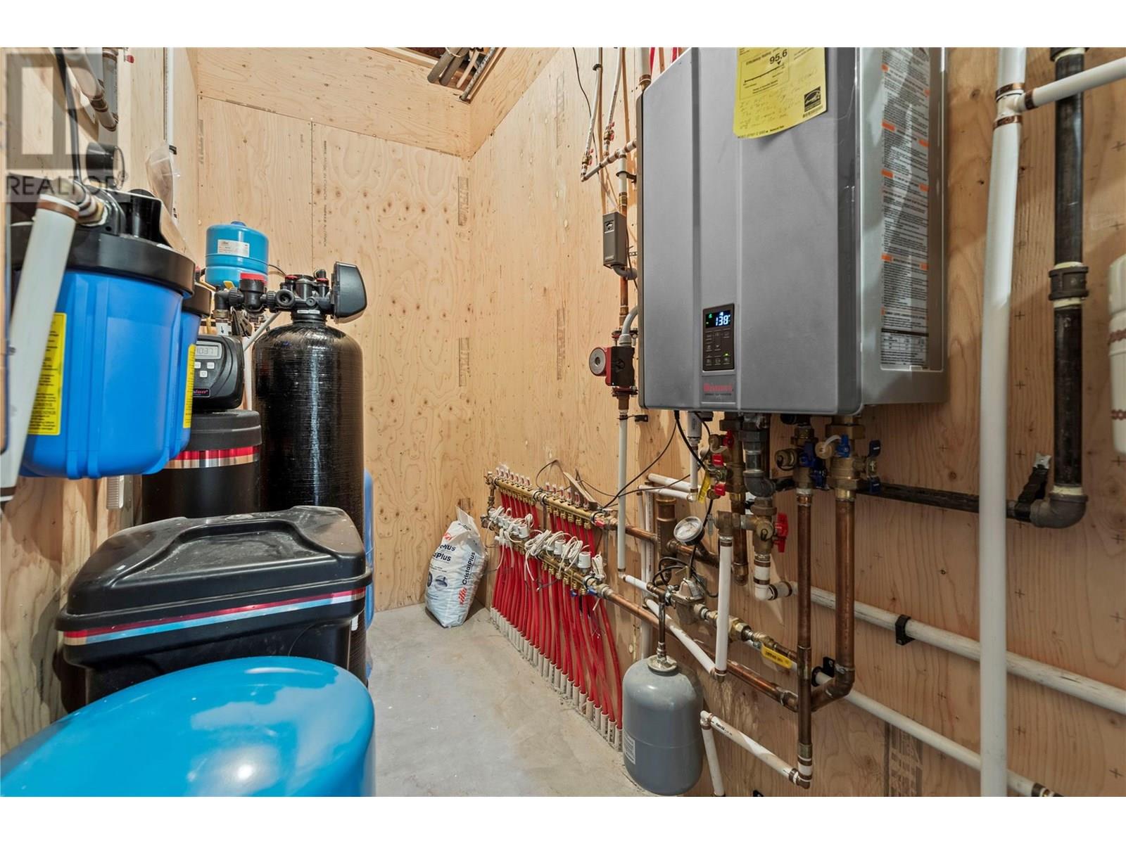 3828 Parri Road, Sorrento, British Columbia  V0E 2W1 - Photo 77 - 10354124