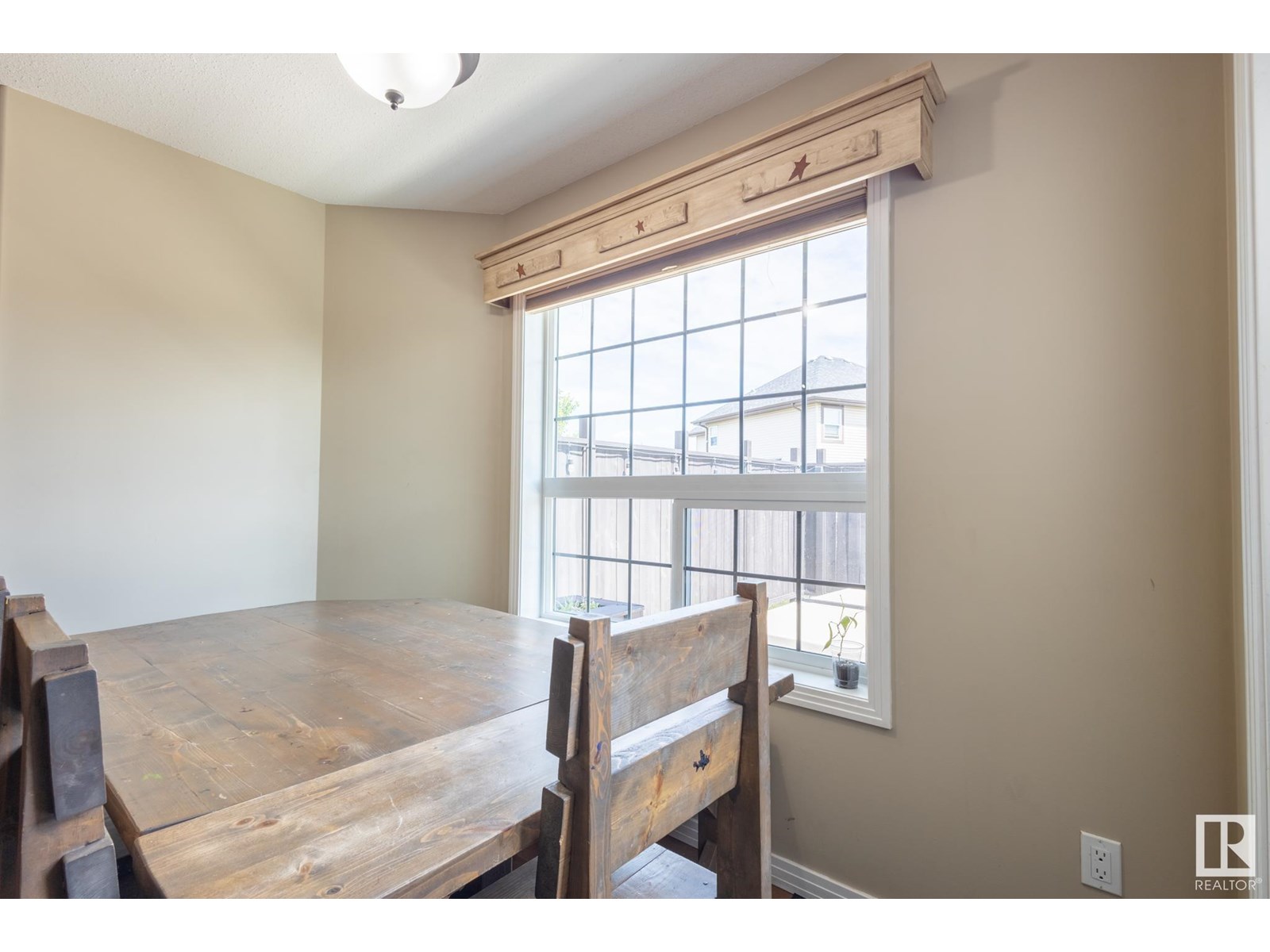 Property at 7280 ESSEX WY image 2