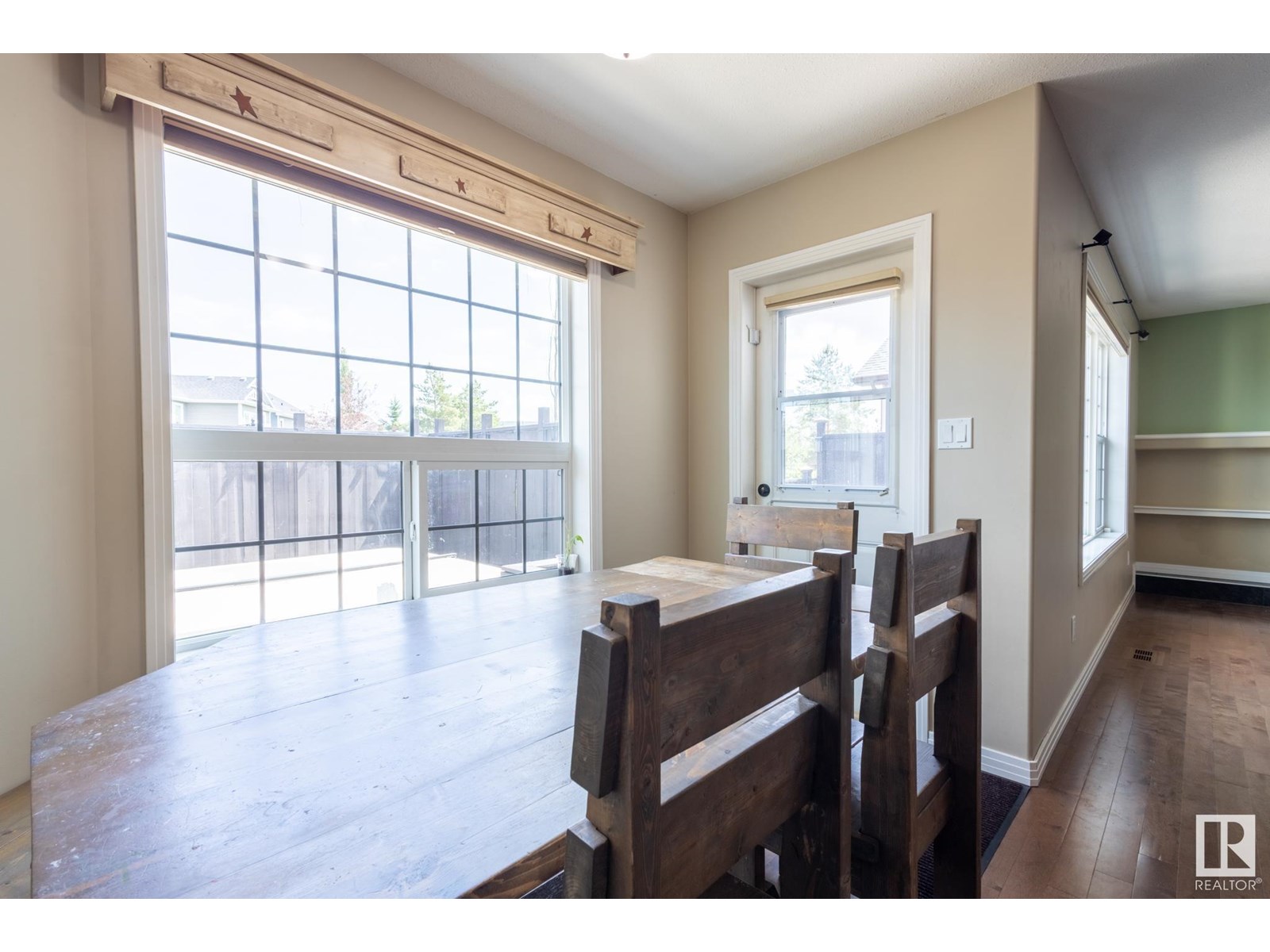 Property at 7280 ESSEX WY image 4