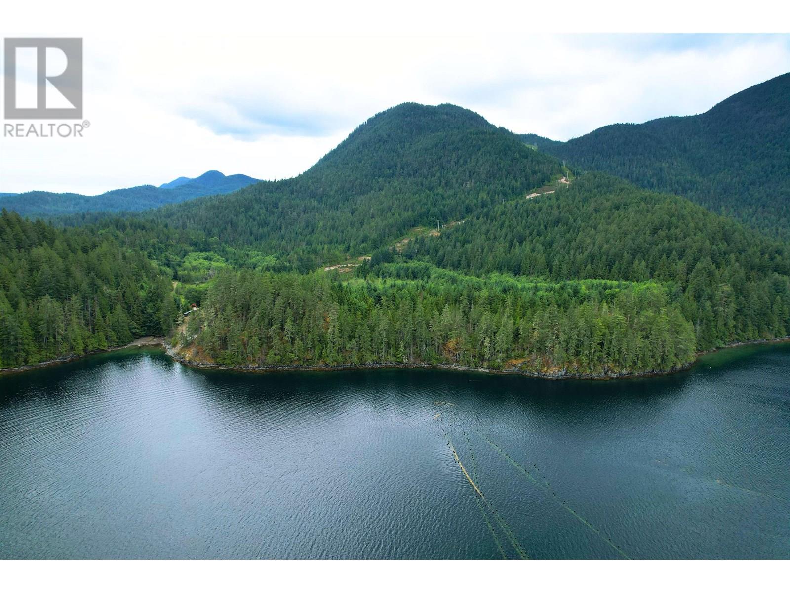 DL 2732 VANGUARD BAY, Nelson Island, British Columbia