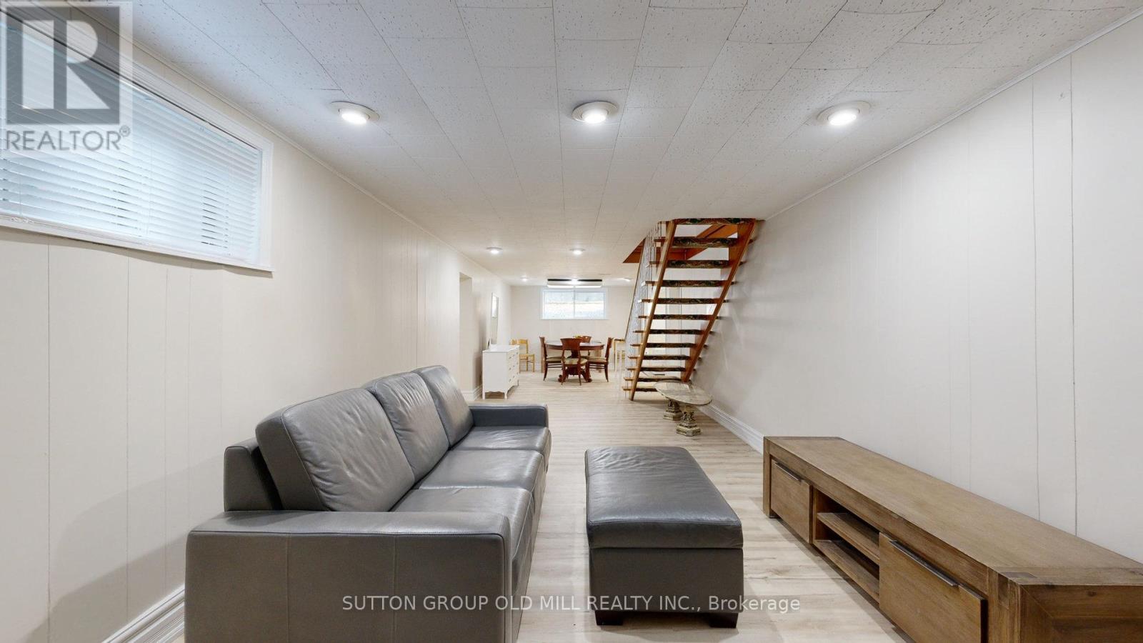 9 Westmount Park Road, Toronto, Ontario  M9P 1R4 - Photo 20 - W12250956