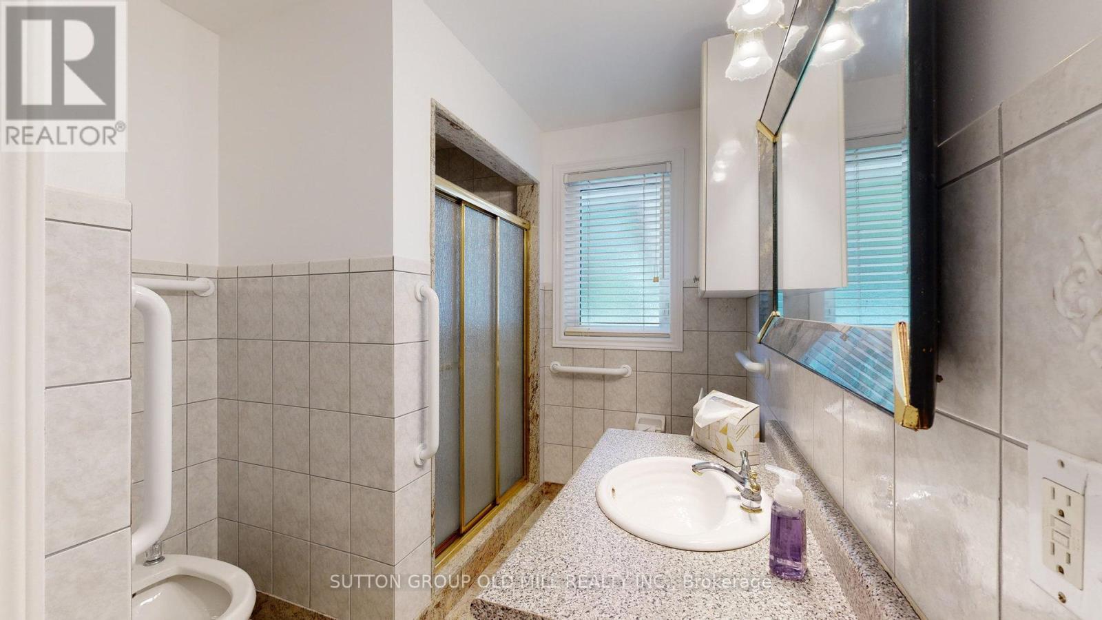 9 Westmount Park Road, Toronto, Ontario  M9P 1R4 - Photo 23 - W12250956