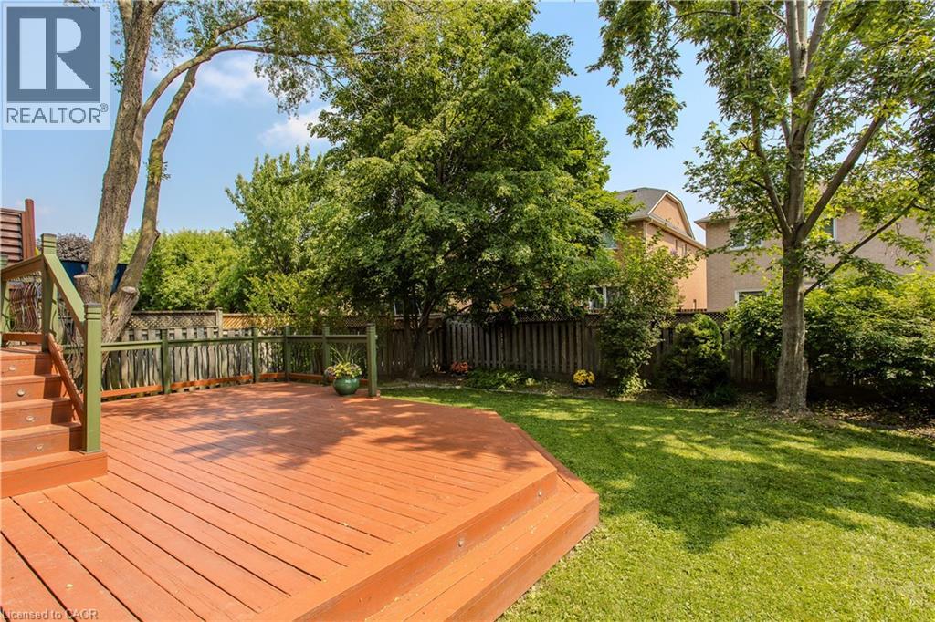 561 Phoebe Crescent, Burlington, Ontario  L7L 6H6 - Photo 26 - 40741452