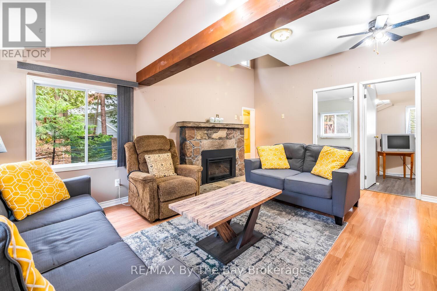 1120 King Edward Avenue, South Bruce Peninsula, Ontario  N0H 2G0 - Photo 15 - X12251015