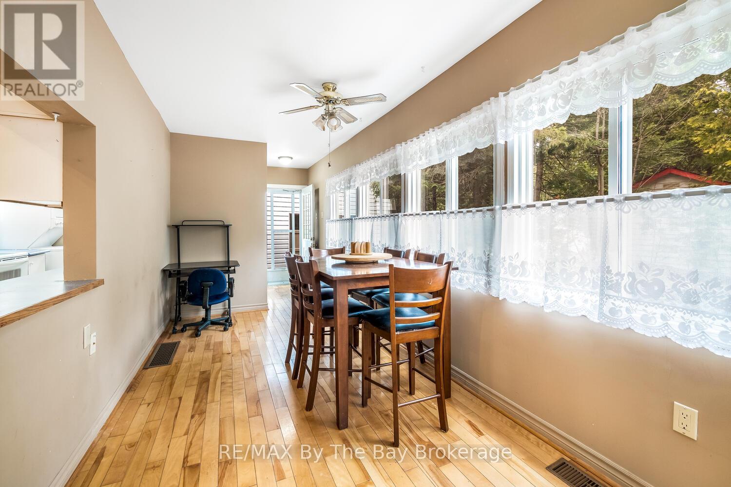 1120 King Edward Avenue, South Bruce Peninsula, Ontario  N0H 2G0 - Photo 20 - X12251015