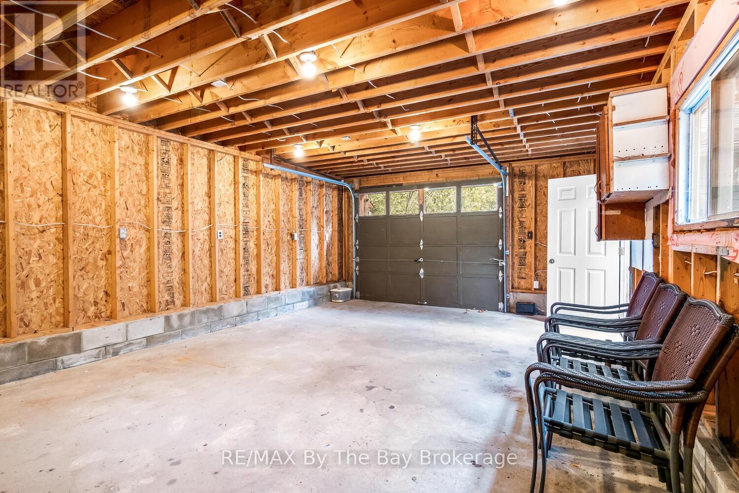 1120 King Edward Avenue, South Bruce Peninsula, Ontario  N0H 2G0 - Photo 26 - X12251015