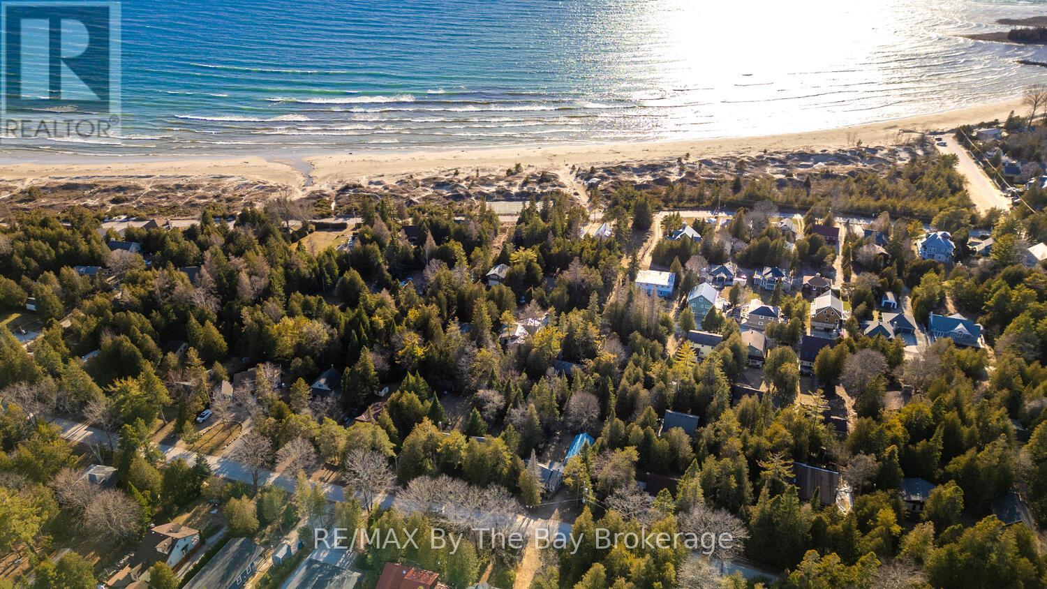 1120 King Edward Avenue, South Bruce Peninsula, Ontario  N0H 2G0 - Photo 34 - X12251015