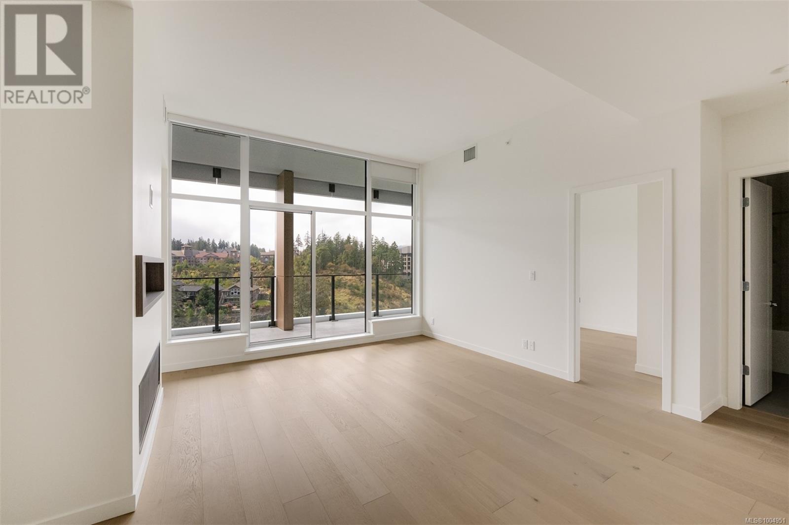 Property at 1603 2000 Hannington Rd image 2