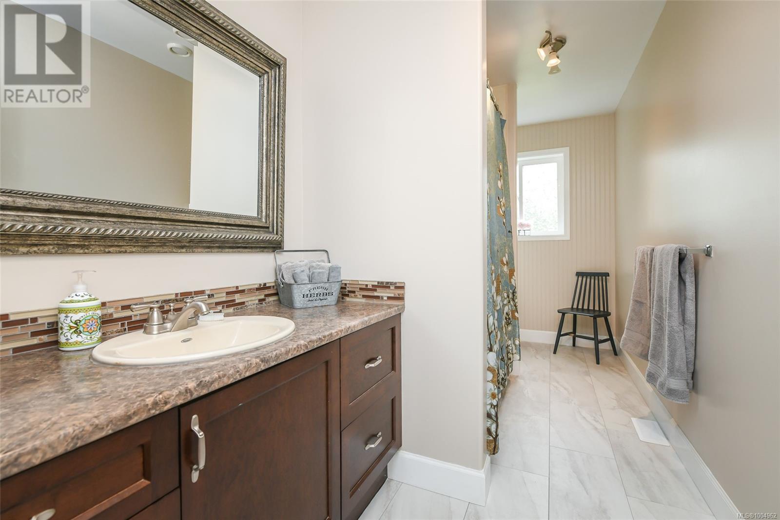 8732 Paulsen Rd, Black Creek, British Columbia  V9J 1J8 - Photo 40 - 1004962