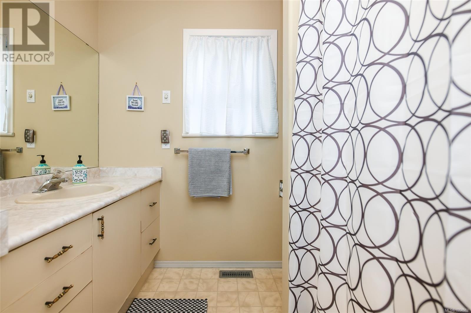 8732 Paulsen Rd, Black Creek, British Columbia  V9J 1J8 - Photo 45 - 1004962