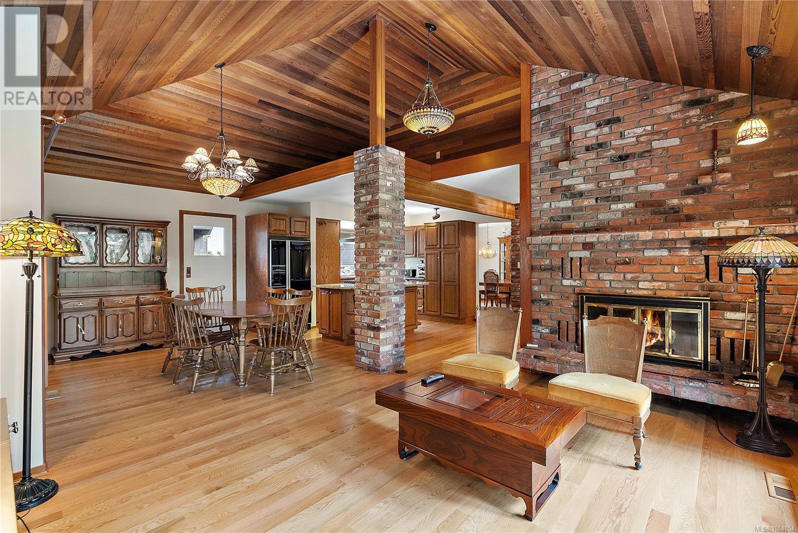Property at 2268 Tryon Rd image 2