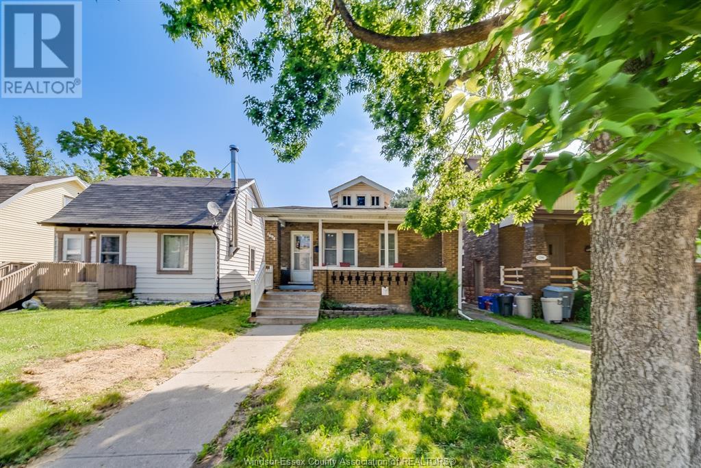 Property at 1694 MERCER image 3