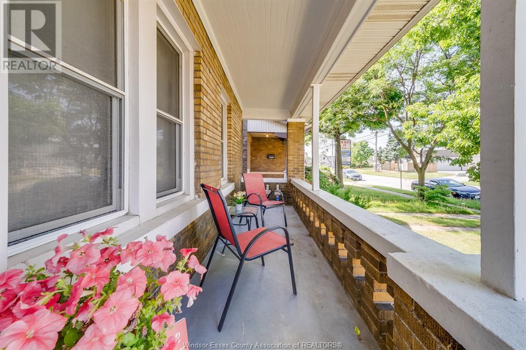 Property at 1694 MERCER image 5