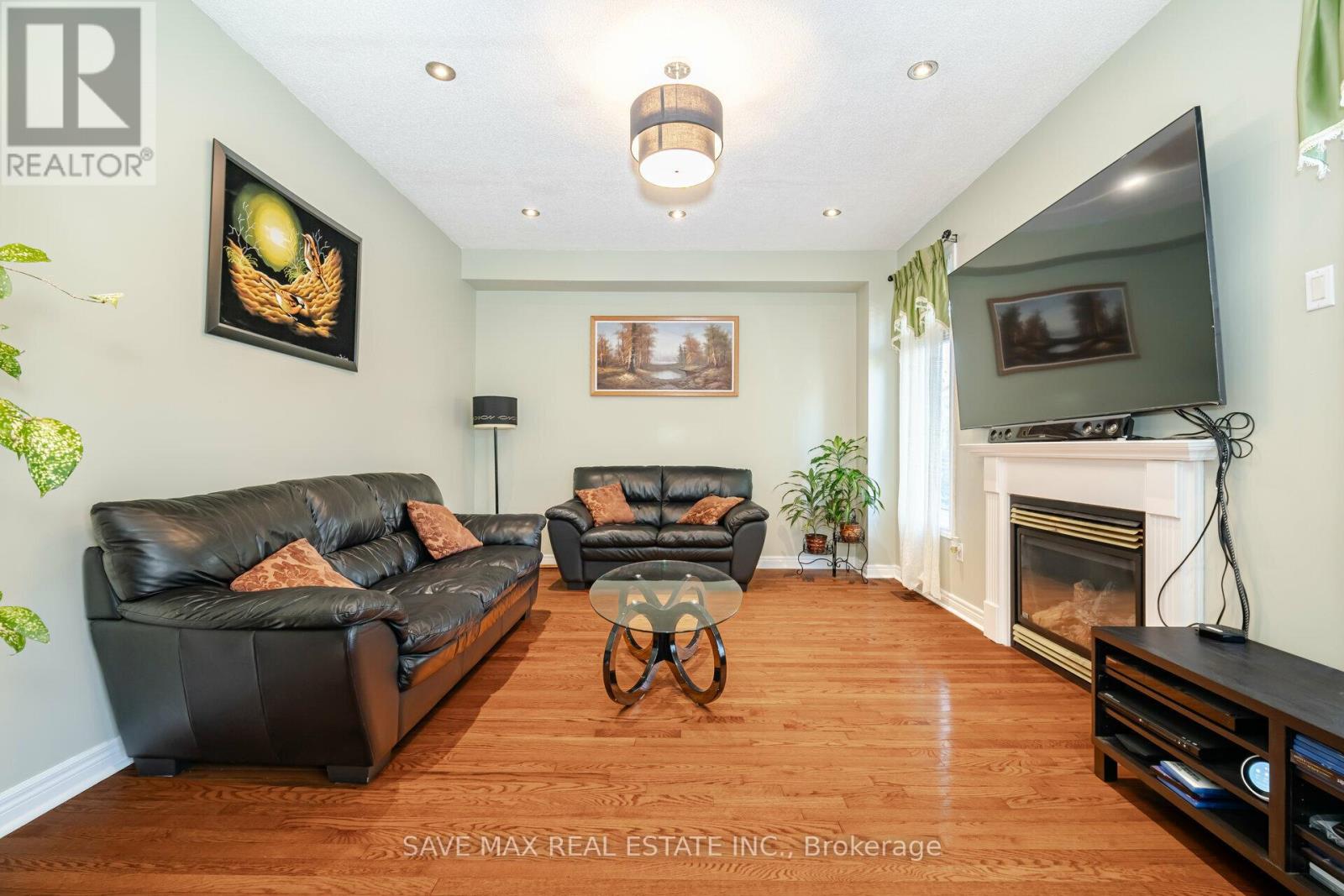 5669 Freshwater Drive, Mississauga, Ontario  L5M 7G1 - Photo 13 - W12251081