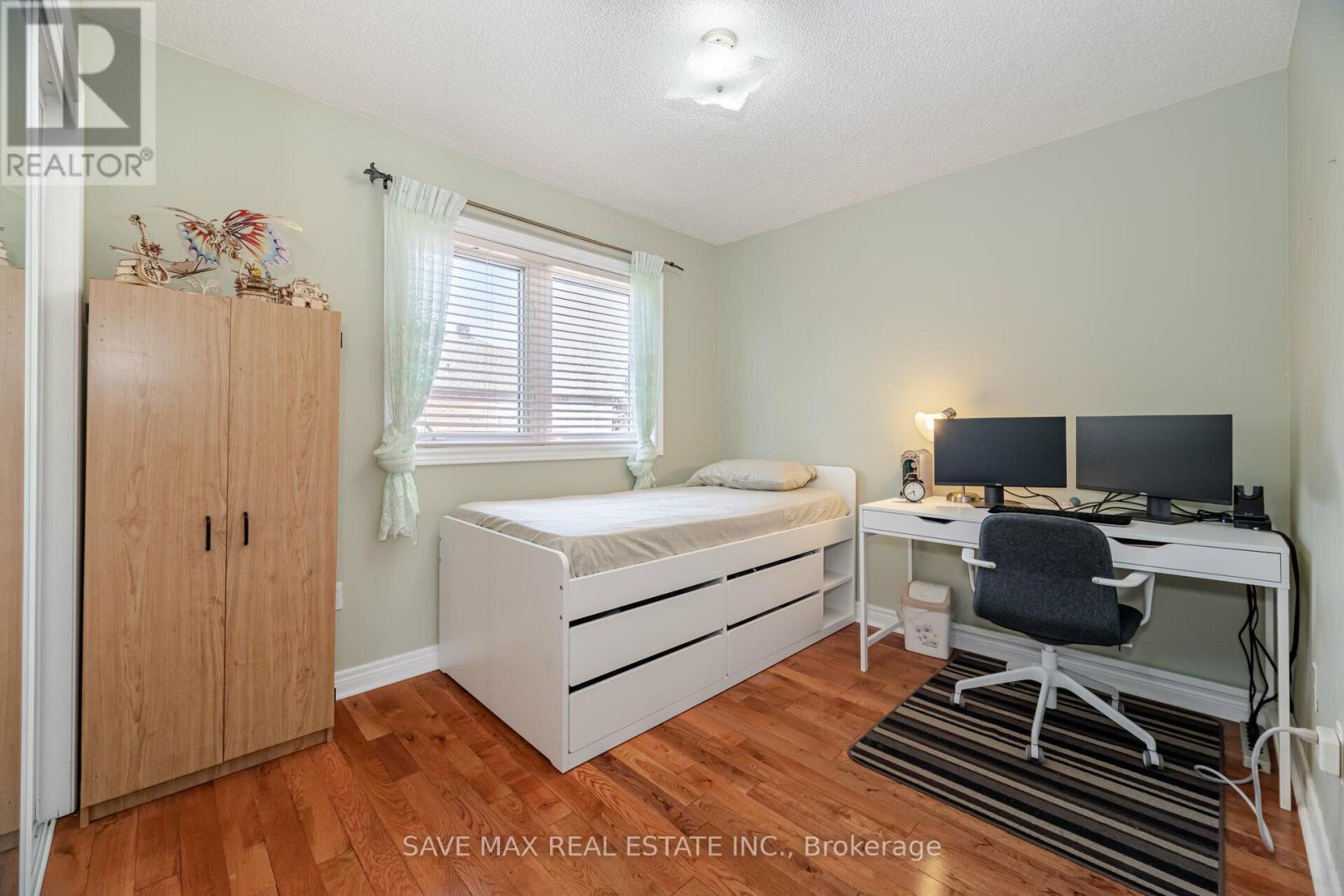 5669 Freshwater Drive, Mississauga, Ontario  L5M 7G1 - Photo 31 - W12251081