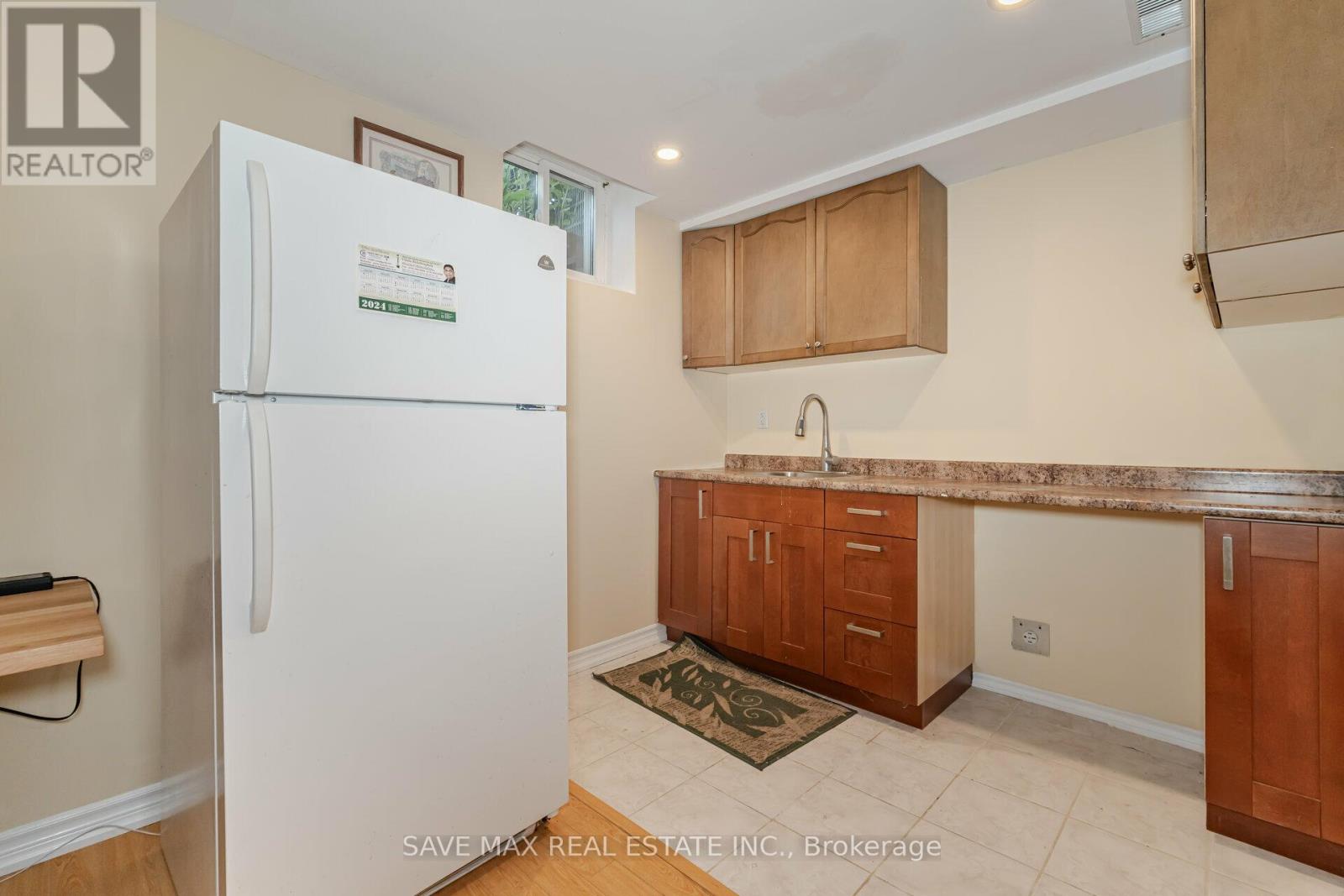 5669 Freshwater Drive, Mississauga, Ontario  L5M 7G1 - Photo 39 - W12251081
