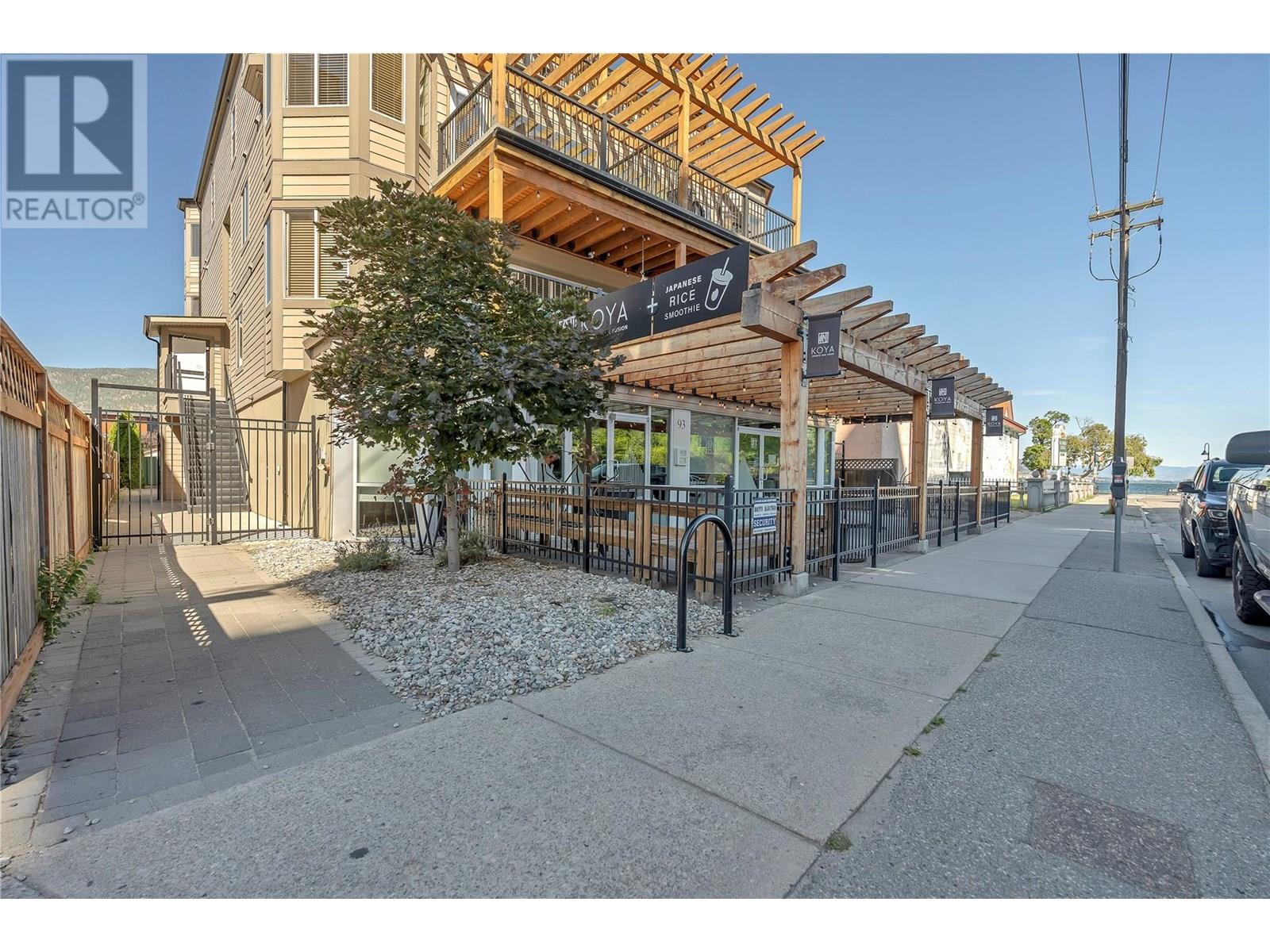 93 Winnipeg Street Unit# 301, penticton, British Columbia V2A5L9