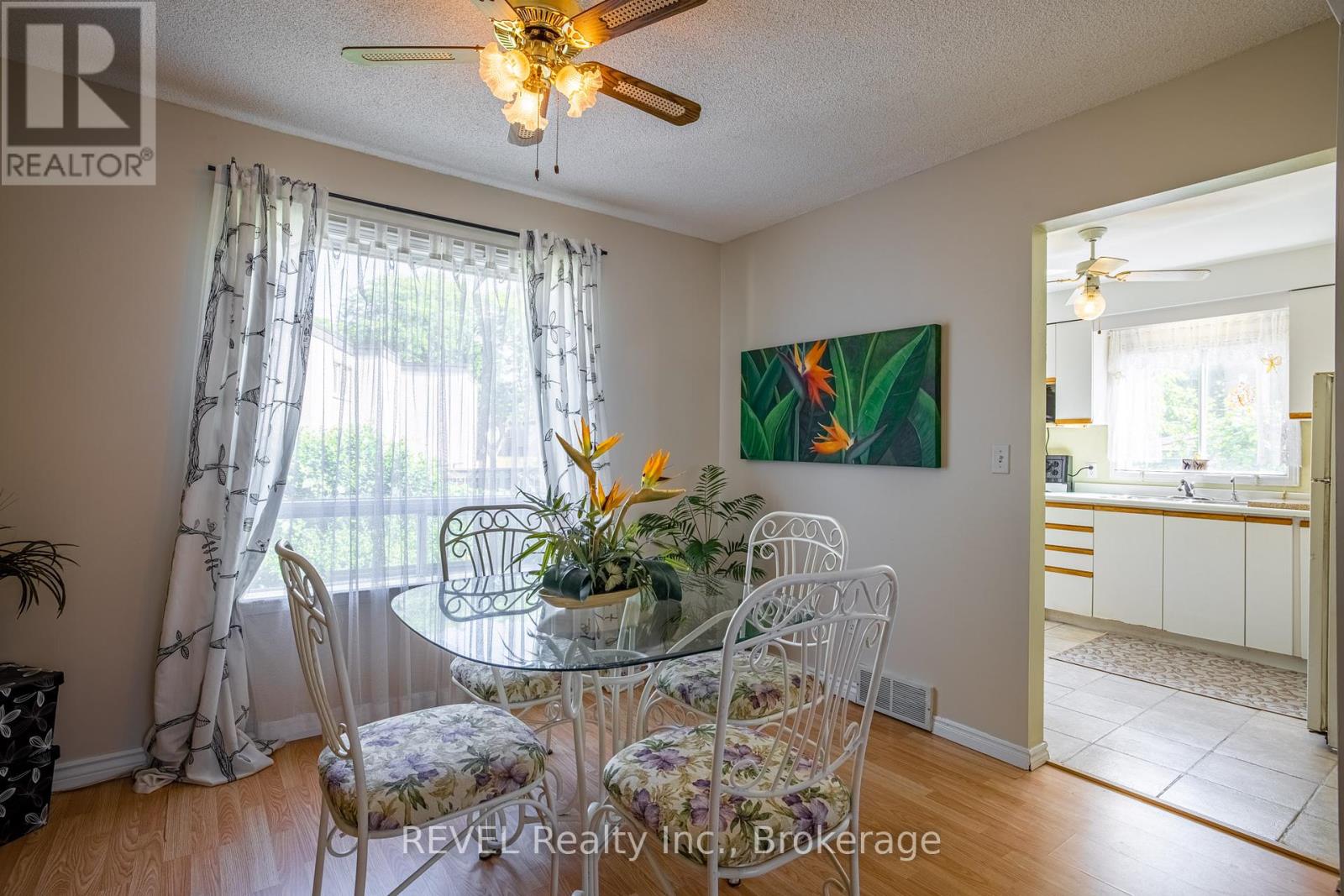 37 Manchester Avenue, St. Catharines, Ontario  L2R 1N9 - Photo 10 - X12251119