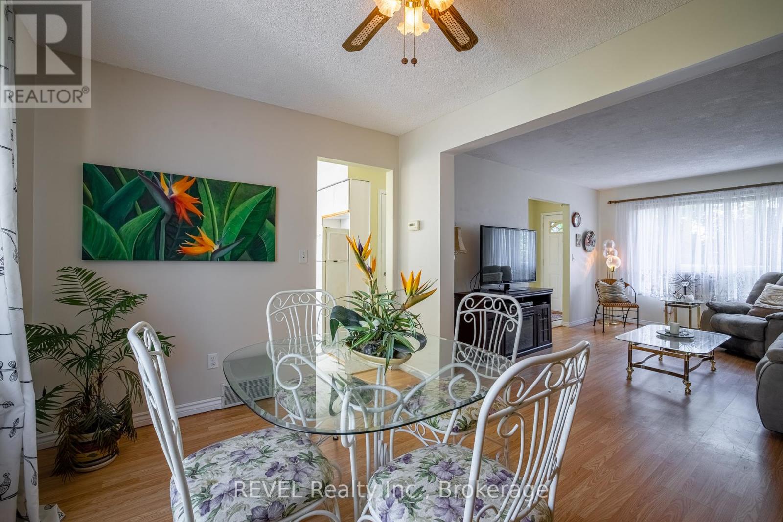 37 Manchester Avenue, St. Catharines, Ontario  L2R 1N9 - Photo 11 - X12251119