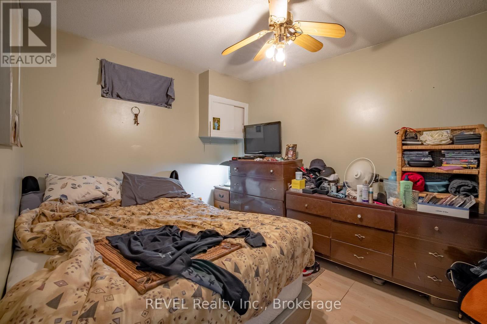 37 Manchester Avenue, St. Catharines, Ontario  L2R 1N9 - Photo 23 - X12251119