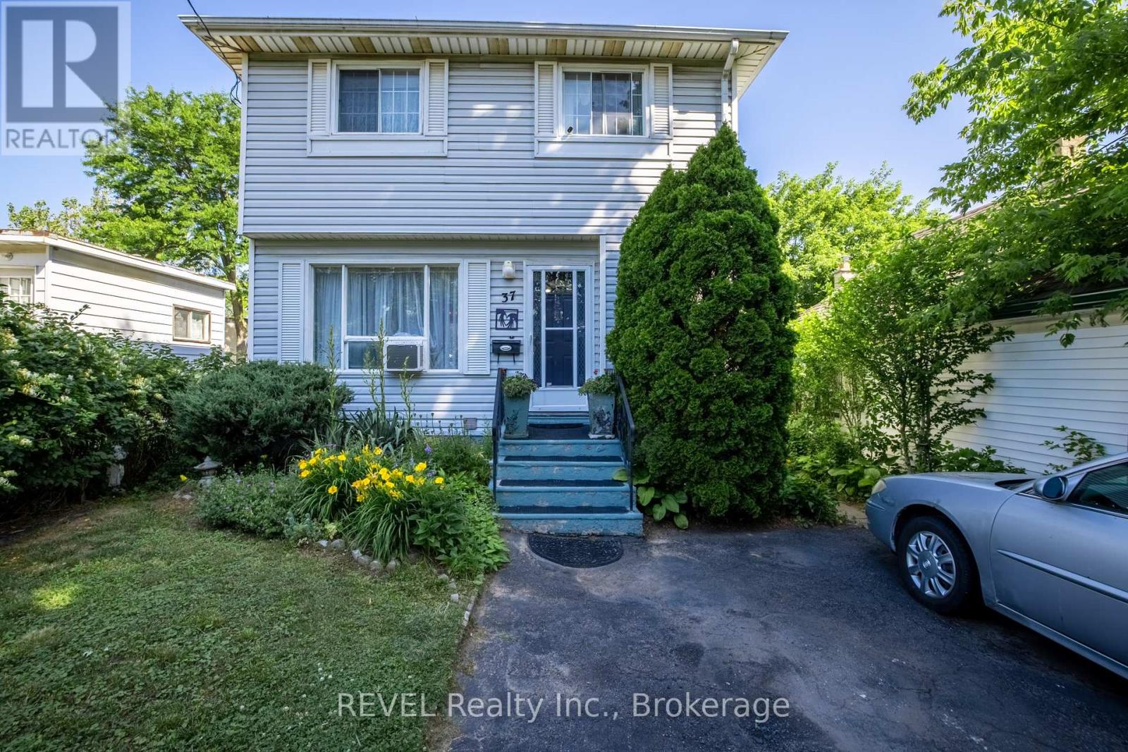 Property at 37 MANCHESTER AVENUE image 3