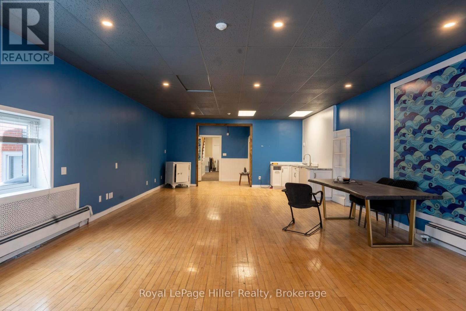 21 Market Place, Stratford, Ontario N5A 1A4 - Photo 20 - X12251141