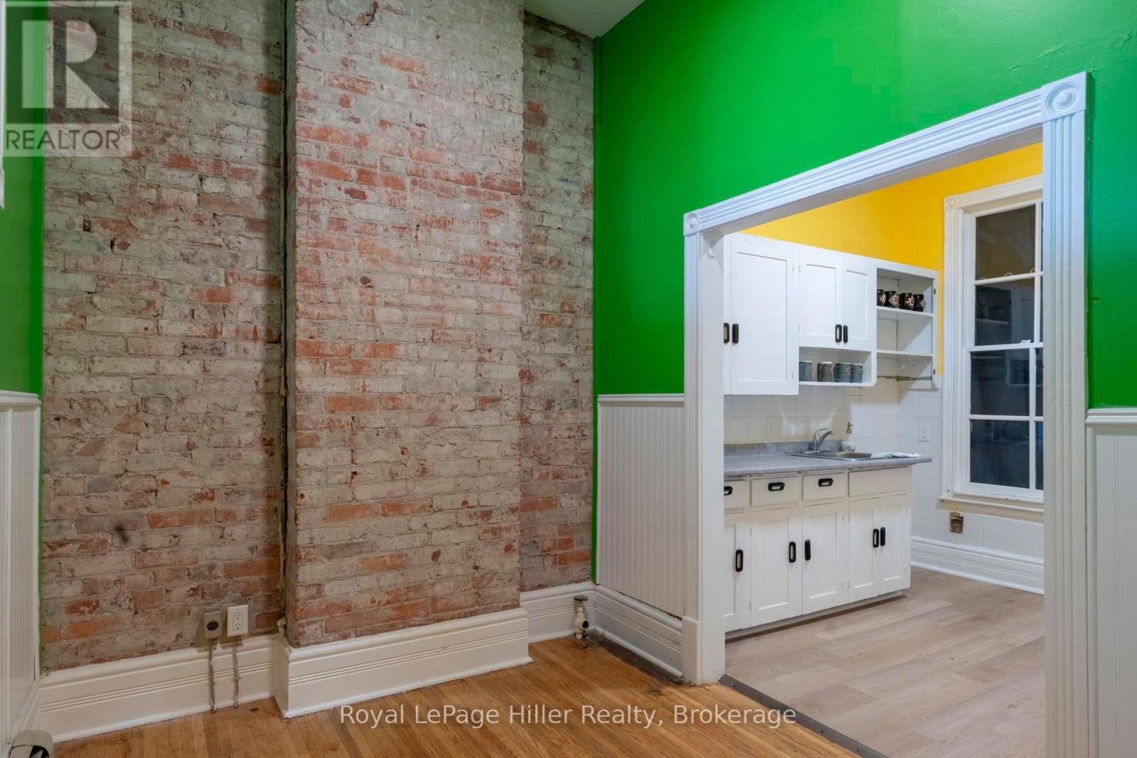 21 Market Place, Stratford, Ontario N5A 1A4 - Photo 23 - X12251141