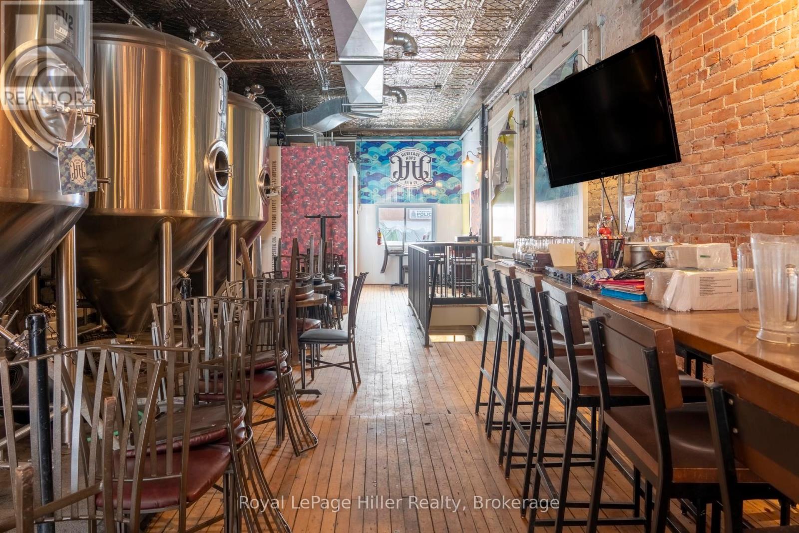 21 Market Place, Stratford, Ontario N5A 1A4 - Photo 5 - X12251141