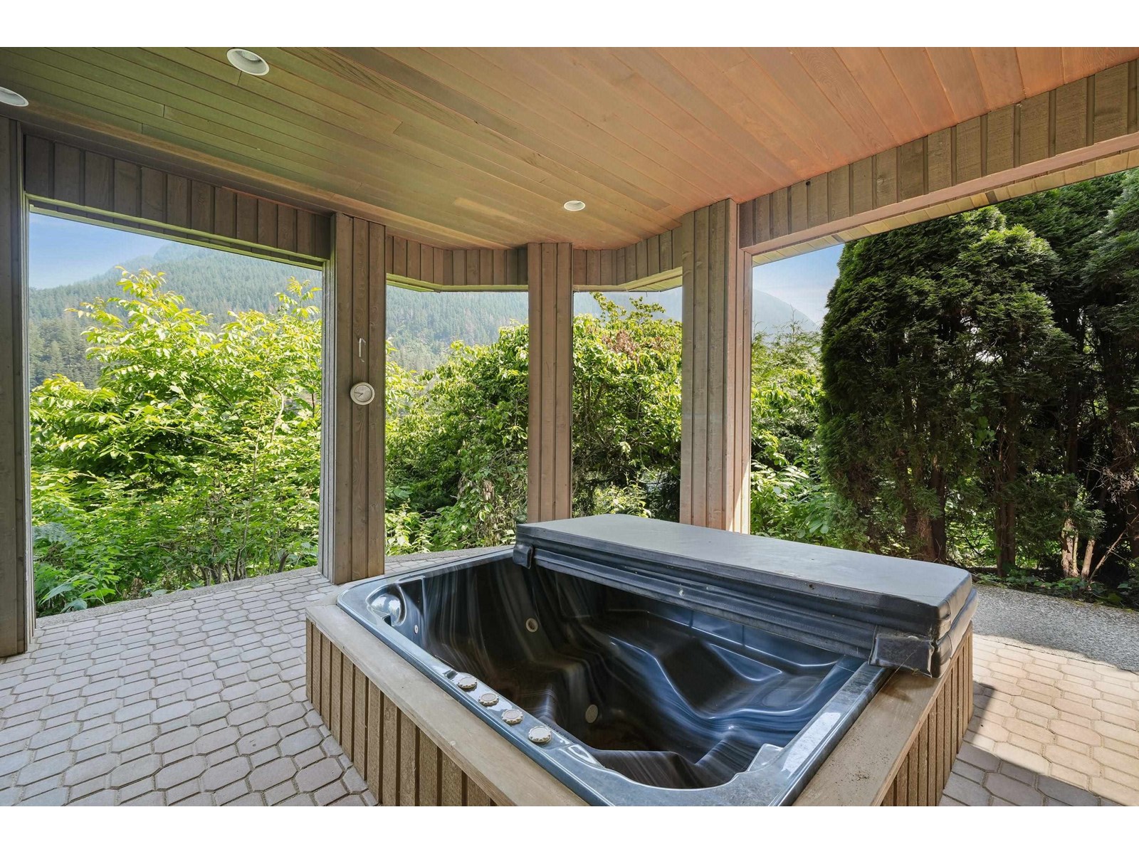 21313 Lakeview Crescent, Kawkawa Lake, Hope, British Columbia V0X 1L1 - Photo 34 - R3020807