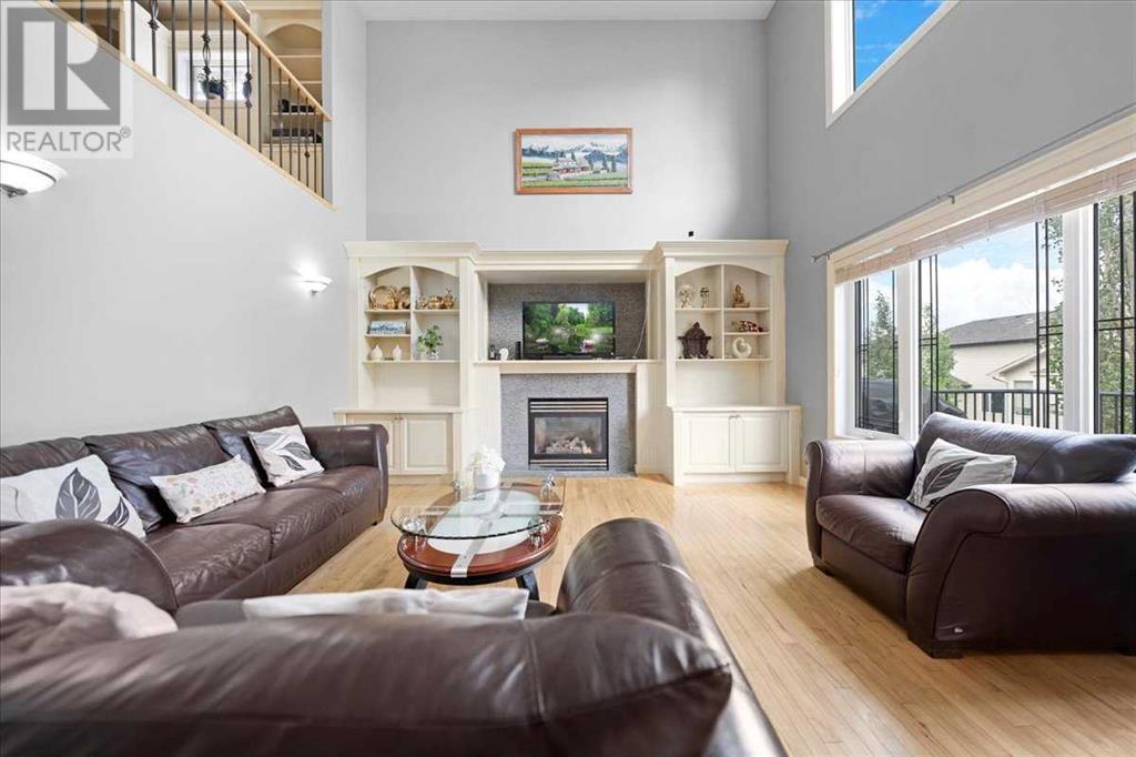 Property at 107 Royal Ridge Rise NW image 1