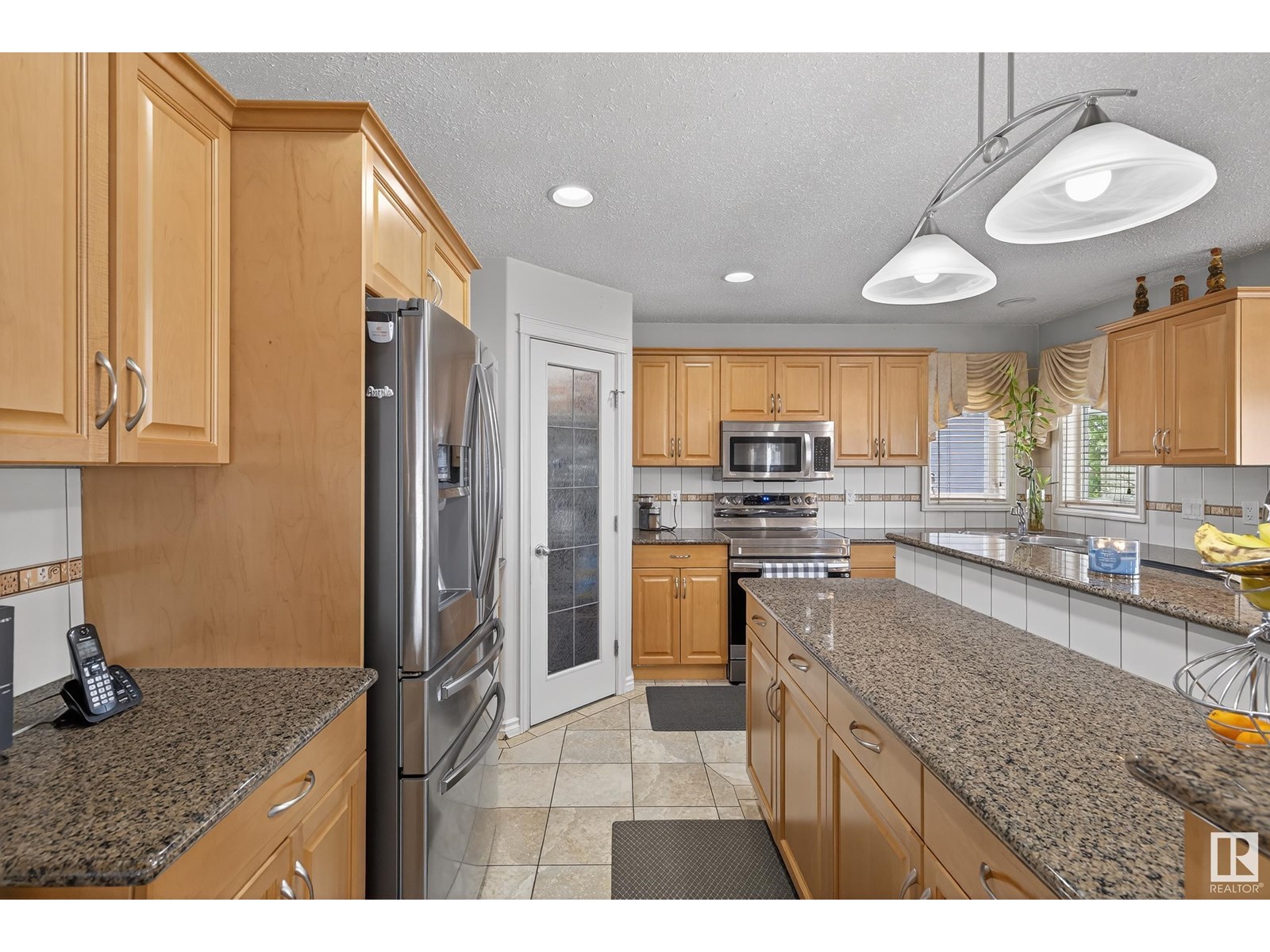 10671 180 Av Nw, Edmonton, Alberta  T5X 6J9 - Photo 9 - E4444844