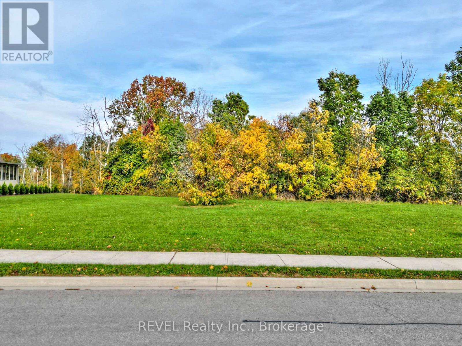 55-63 Colbeck Drive, Welland, Ontario  L3C 7B2 - Photo 8 - X12251179